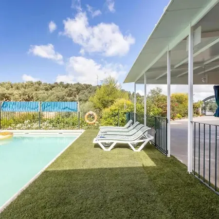 Spacious With Mountain View In Archidona, Private Pool Villa *
